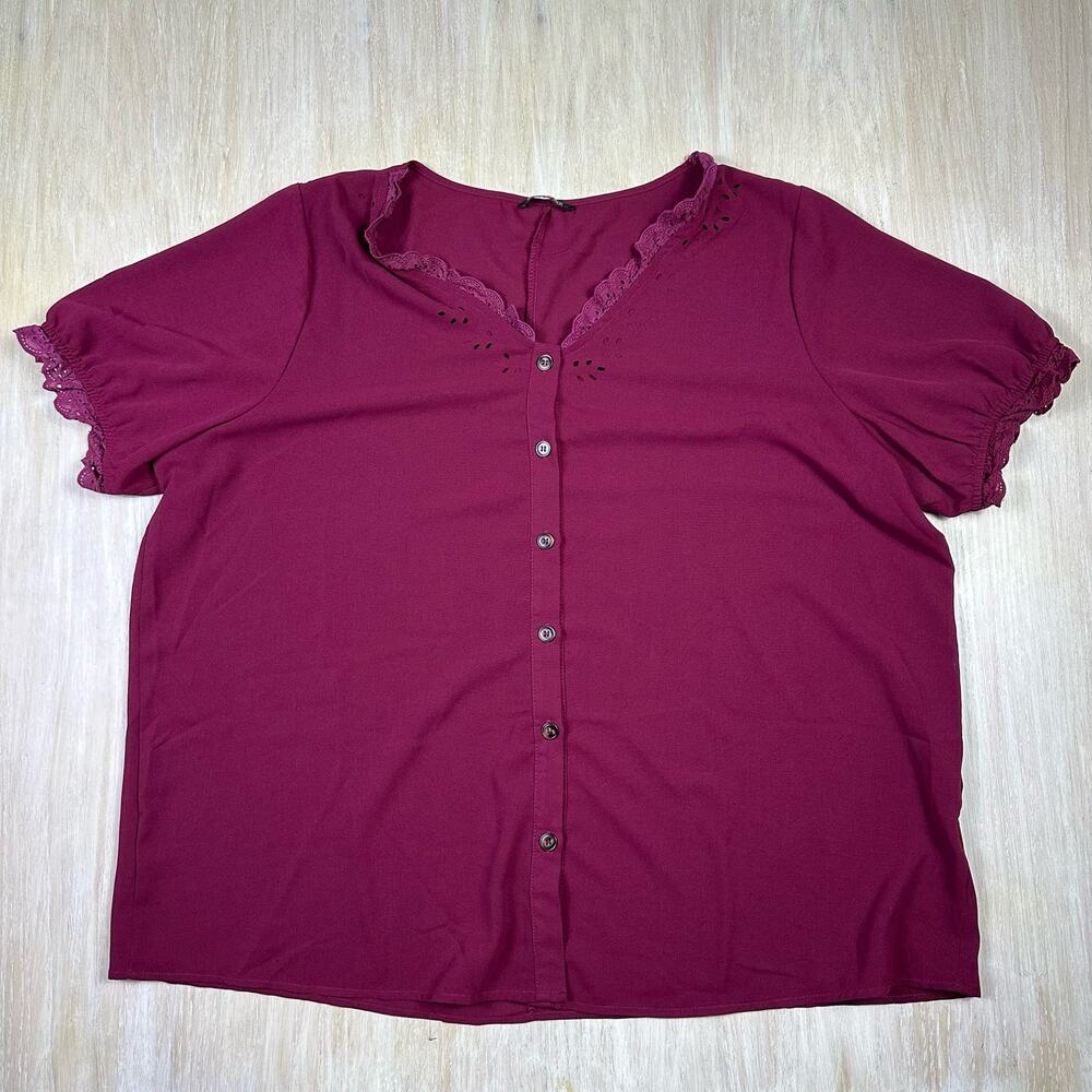 Bloom Chic Crochet Lace Short Sleeve Casual Button Down Shirt Blouse 22-24